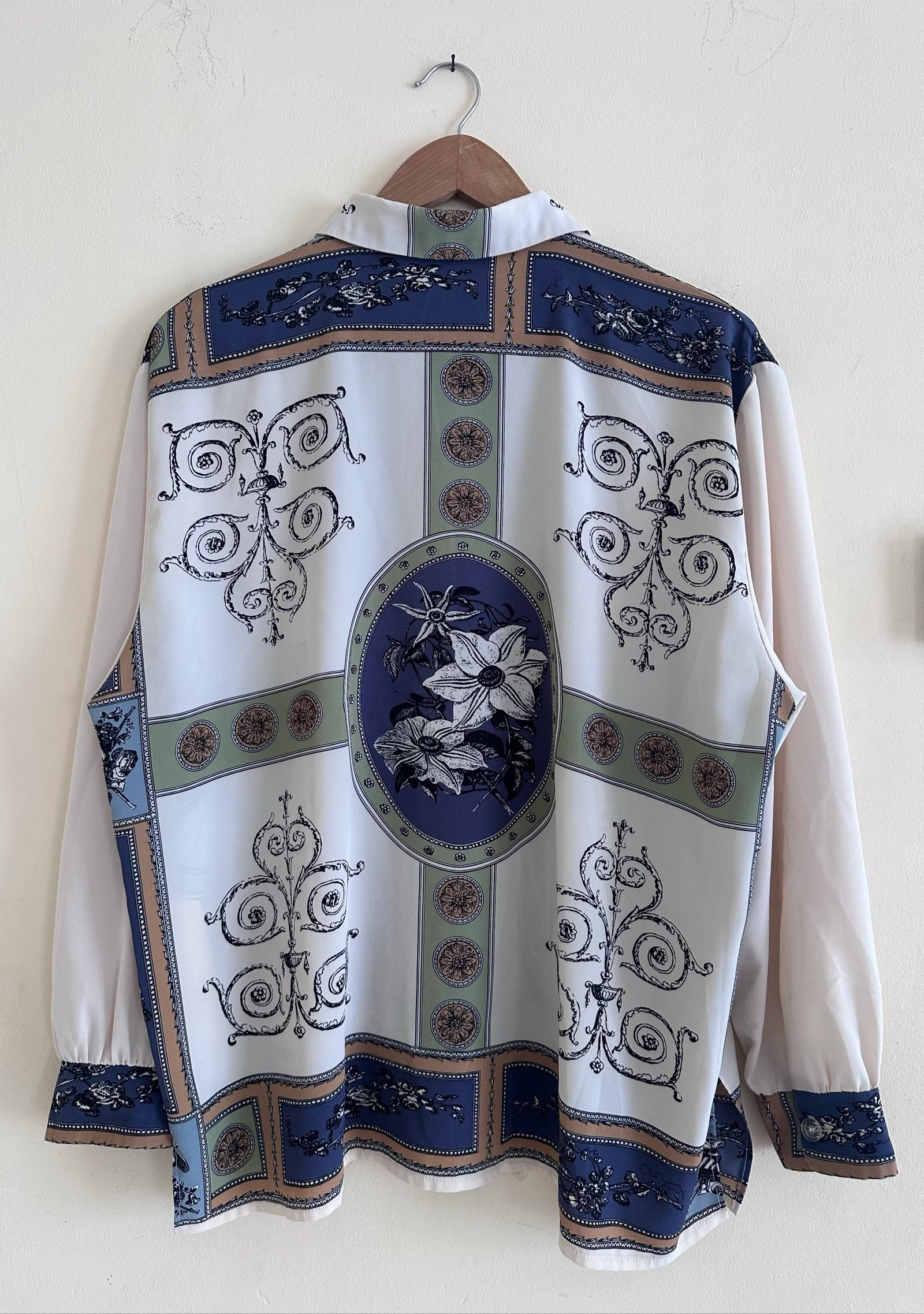 Magnifique Chemise Femme Manches Longues – Élégante & Fluide – État Irréprochable – photo 9